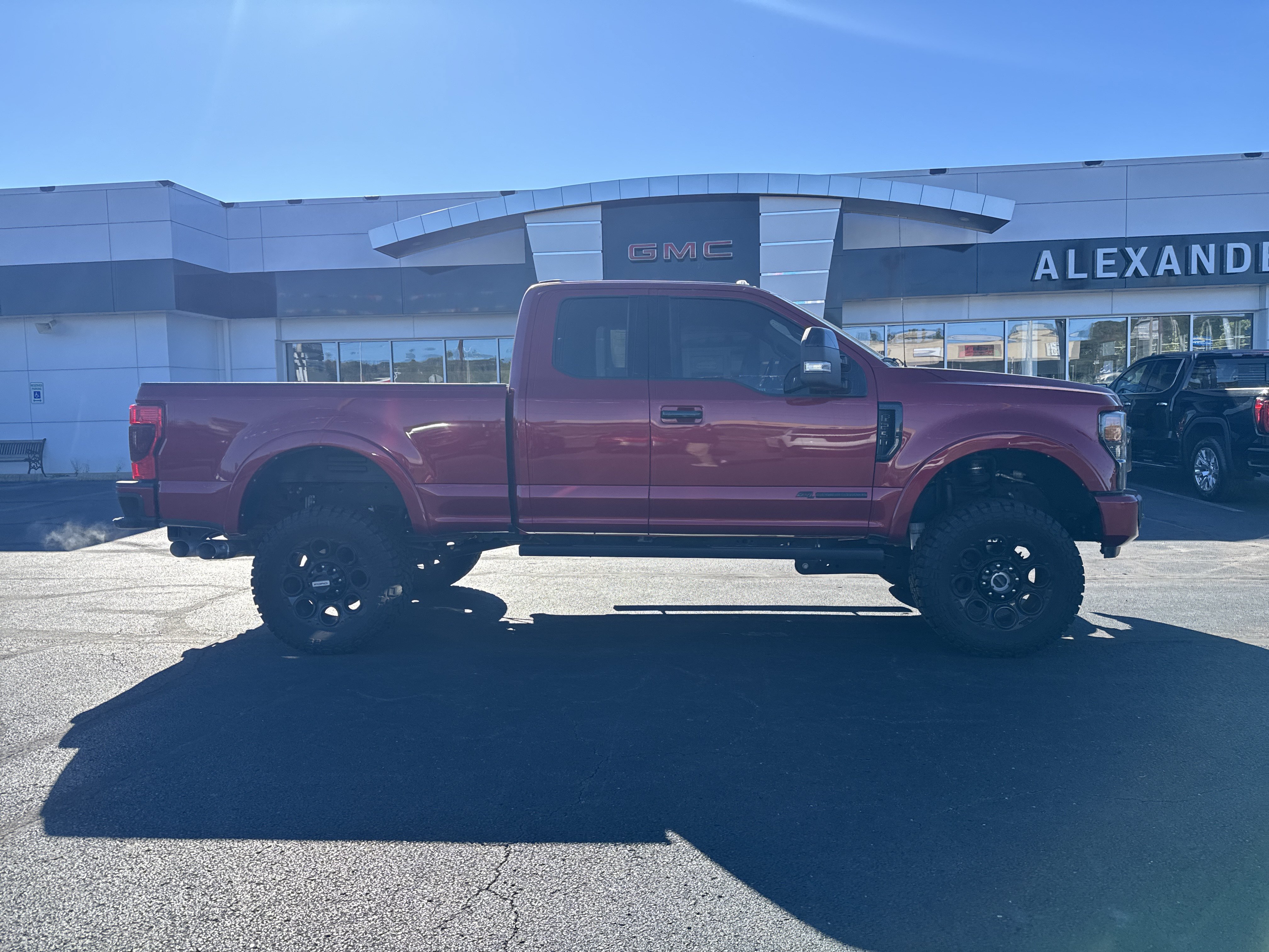 Used 2020 Ford F250 Lariat AWD/4WD image 2
