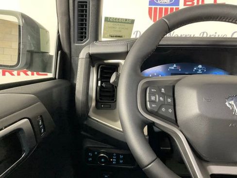 New 2025 Ford Bronco Outer Banks image 25