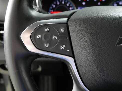 Used 2023 Chevrolet Traverse LT image 27