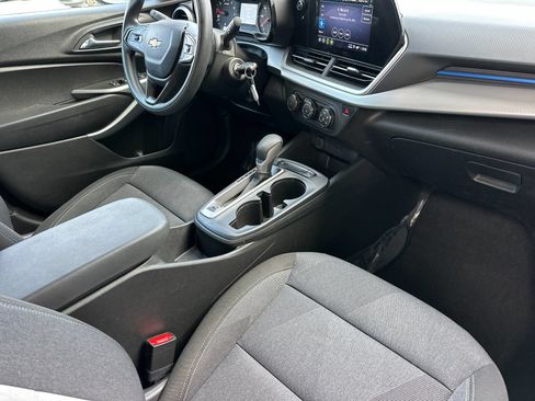 Used 2024 Chevrolet Trax LS FWD image 16