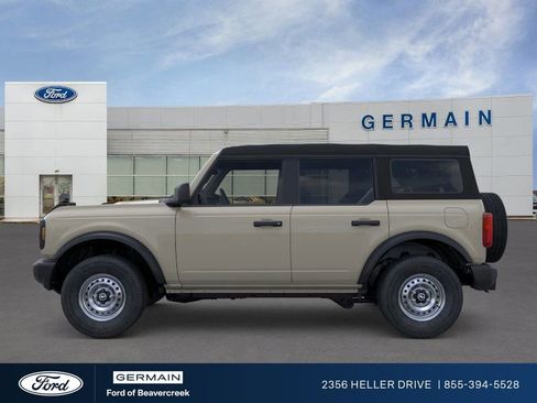 New 2025 Ford Bronco 4-Door image 3