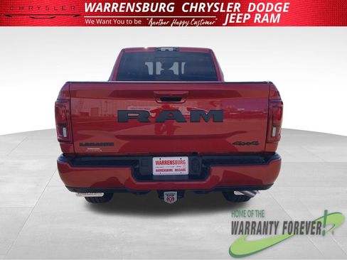 New 2026 RAM 2500 Laramie AWD/4WD image 5