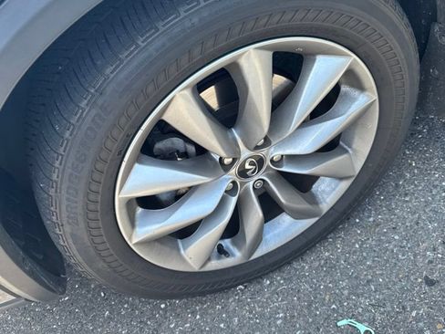 Used 2019 INFINITI QX50 Luxe w/ Navigation Package AWD/4WD image 2