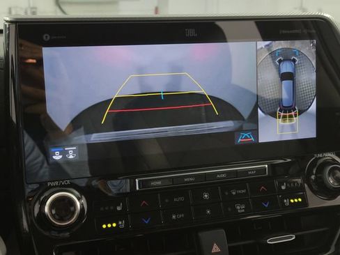 Used 2020 Toyota Highlander Platinum AWD/4WD image 28