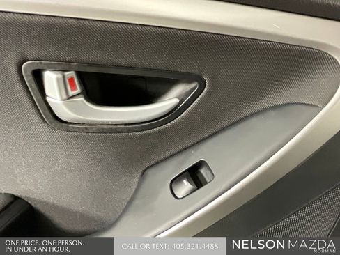 Used 2016 Hyundai Elantra GT image 19
