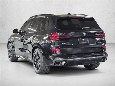 Used 2026 BMW X5 xDrive50e w/ M Sport Package AWD/4WD image 7