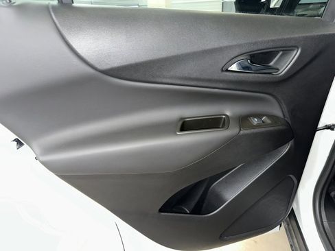 Certified 2024 Chevrolet Equinox LT w/ LPO, Floor Liner Package image 17