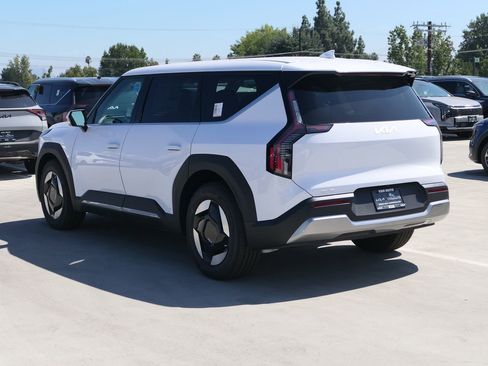 New 2026 Kia EV9 Light image 6