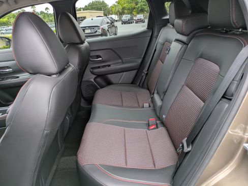 Used 2026 Nissan Kicks SR w/ Cold Weather Package AWD/4WD image 12