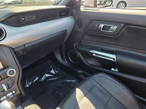 Used 2020 Ford Mustang Premium image 34
