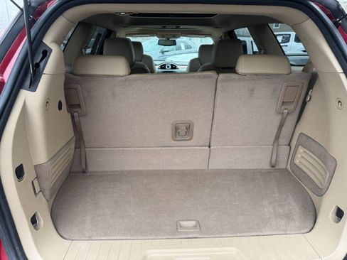 Used 2012 Buick Enclave Leather image 18