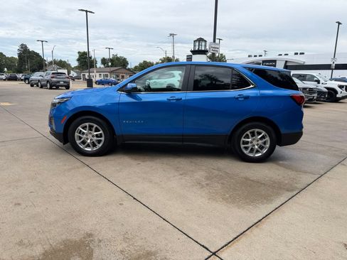 Used 2024 Chevrolet Equinox LT w/ LPO, Floor Liner Package FWD image 8