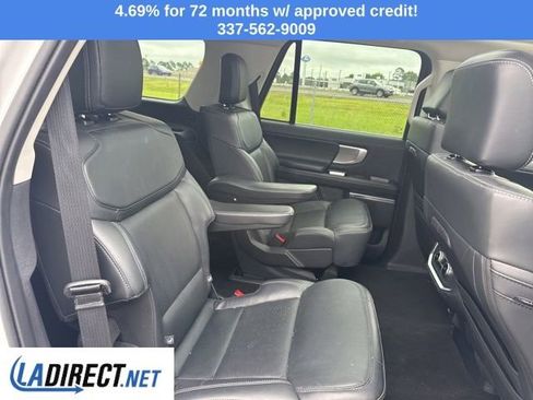 Used 2025 Ford Expedition Platinum AWD/4WD image 7