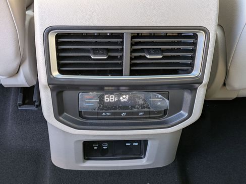 New 2026 Volkswagen Atlas SE AWD/4WD image 30