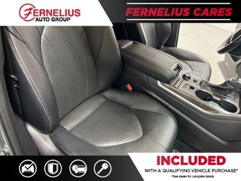 Used 2021 Toyota Highlander Limited AWD/4WD image 34
