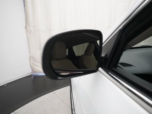 Used 2016 Jeep Cherokee Latitude w/ Cold Weather Group image 24