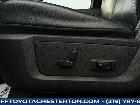Used 2018 RAM 1500 Sport w/ Hydro Blue Sport Package AWD/4WD image 16