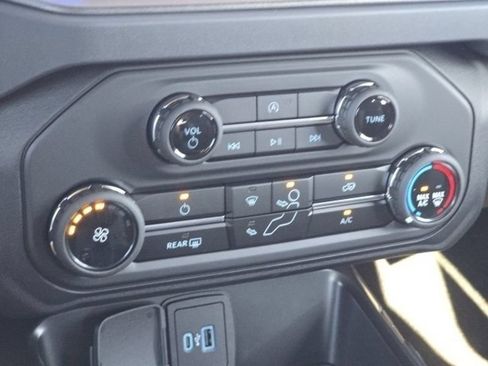 New 2025 Ford Bronco 2-Door AWD/4WD image 15