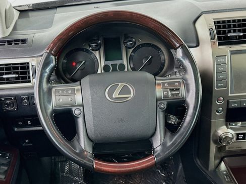 Used 2018 Lexus GX 460 Premium image 18