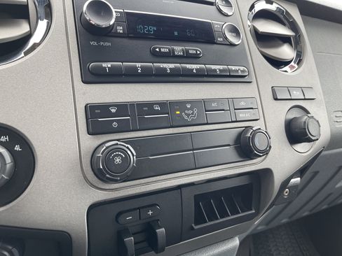 Used 2015 Ford F350 XLT image 17