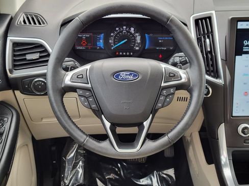 Certified 2021 Ford Edge Titanium w/ Class II Trailer Tow Package AWD/4WD image 28