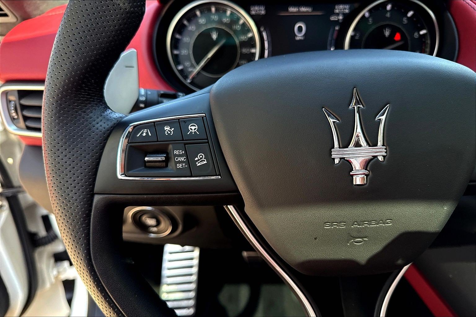 Used 2022 Maserati Levante GT AWD/4WD image 13
