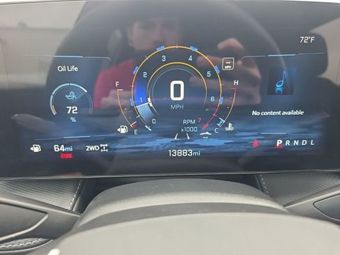 Used 2025 Chevrolet Equinox LT w/ Safety and Technology Package AWD/4WD image 18