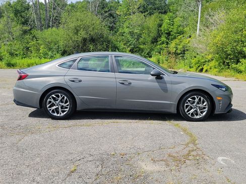 Used 2023 Hyundai Sonata SEL FWD image 4