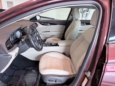 Used 2018 Buick Regal Essence w/ Driver Confidence Package #1 FWD image 30