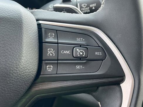 Used 2023 Jeep Grand Cherokee L Laredo w/ Luxury Tech Group I AWD/4WD image 20