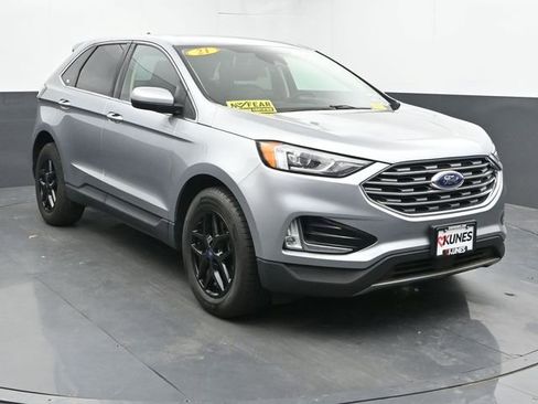 Used 2021 Ford Edge SEL w/ Convenience Package FWD image 2