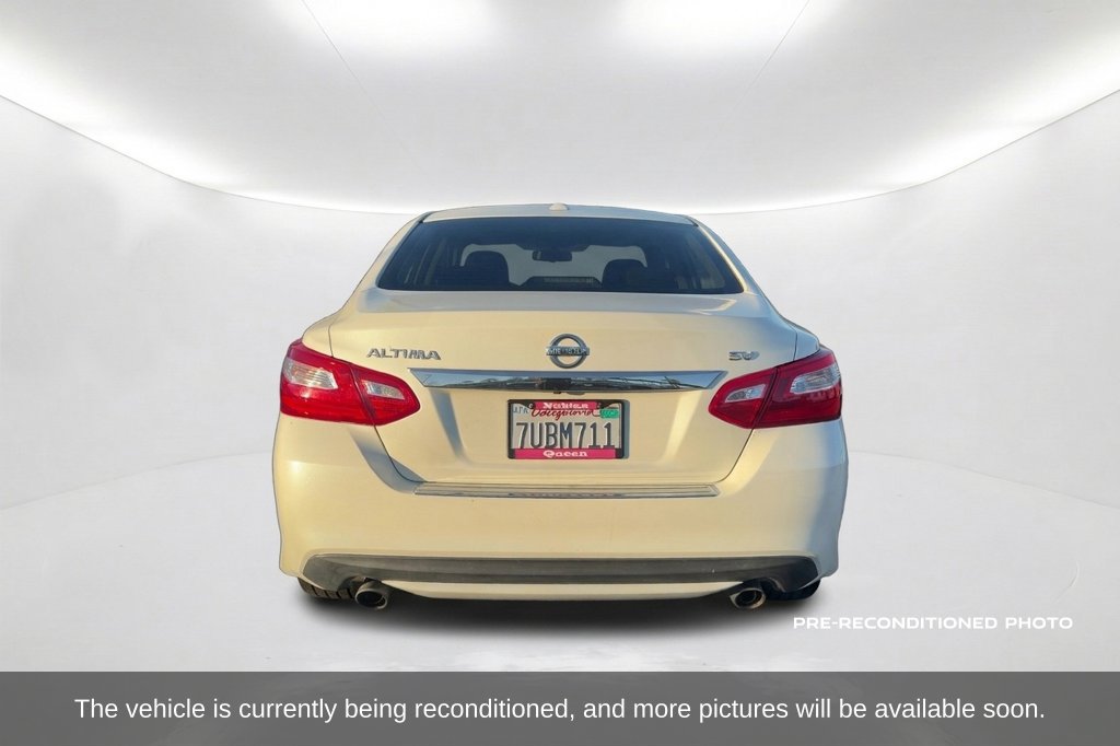 Used 2016 Nissan Altima 2.5 SV w/ Convenience Package FWD image 7