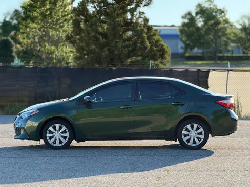 Used 2015 Toyota Corolla LE FWD image 8