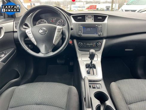 Used 2015 Nissan Sentra SR w/ Navigation Package image 18