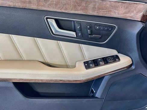 Used 2013 Mercedes-Benz E 350 Sedan image 17