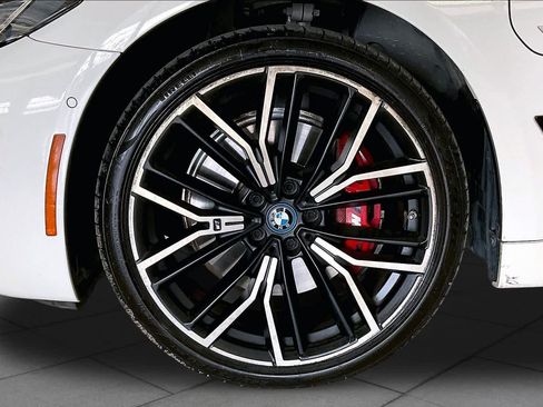 Used 2023 BMW 530e w/ M Sport Package RWD image 10