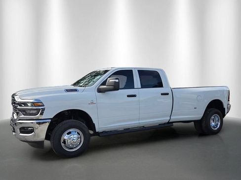 New 2026 RAM 3500 Tradesman AWD/4WD image 2