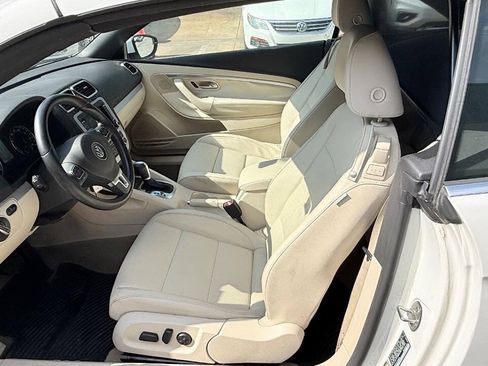 Used 2012 Volkswagen Eos Komfort FWD image 80