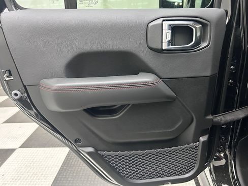 New 2026 Jeep Wrangler Unlimited Rubicon AWD/4WD image 13