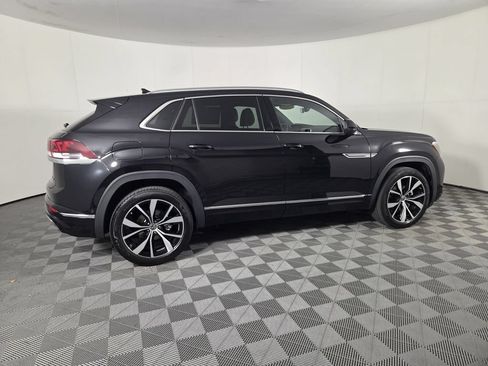 Used 2024 Volkswagen Atlas Cross Sport SEL Premium R-Line AWD/4WD image 4