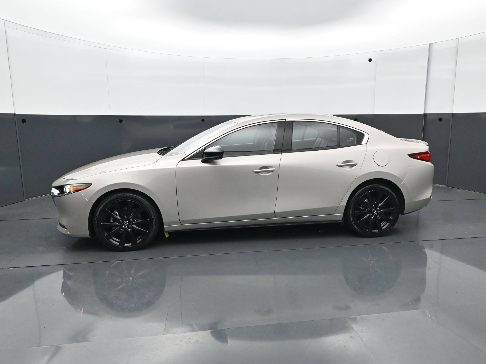 Used 2023 MAZDA MAZDA3 2.5 Turbo Sedan w/Premium Plus AWD/4WD image 3