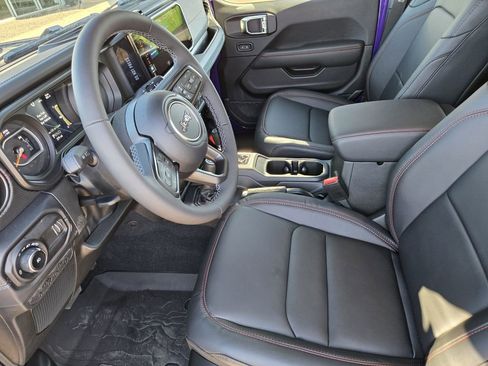 New 2026 Jeep Wrangler Unlimited Rubicon AWD/4WD image 7