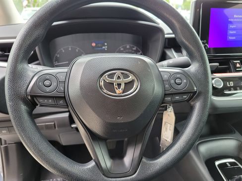 Certified 2025 Toyota Corolla LE FWD image 27