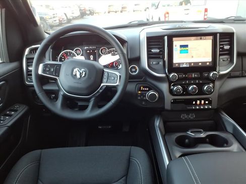 New 2026 RAM 1500 Big Horn AWD/4WD image 17