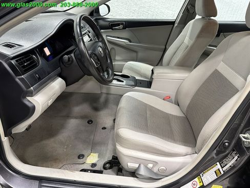 Used 2014 Toyota Camry XLE FWD image 23