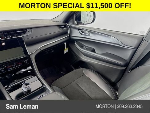 New 2025 Jeep Grand Cherokee L Altitude image 23