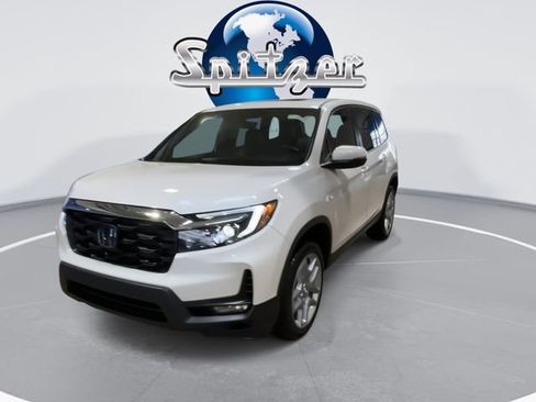 Used 2024 Honda Passport EX-L image 4