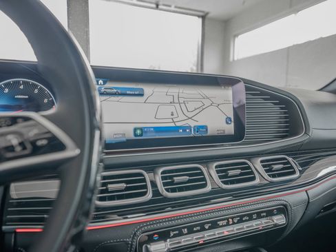 New 2025 Mercedes-Benz GLS 580 4MATIC image 33