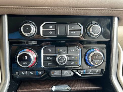 Used 2024 GMC Yukon Denali w/ Max Trailering Package AWD/4WD image 20