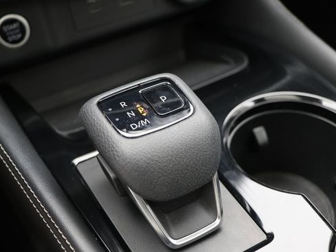 Used 2023 Nissan Rogue SL w/ SL Premium Package image 26